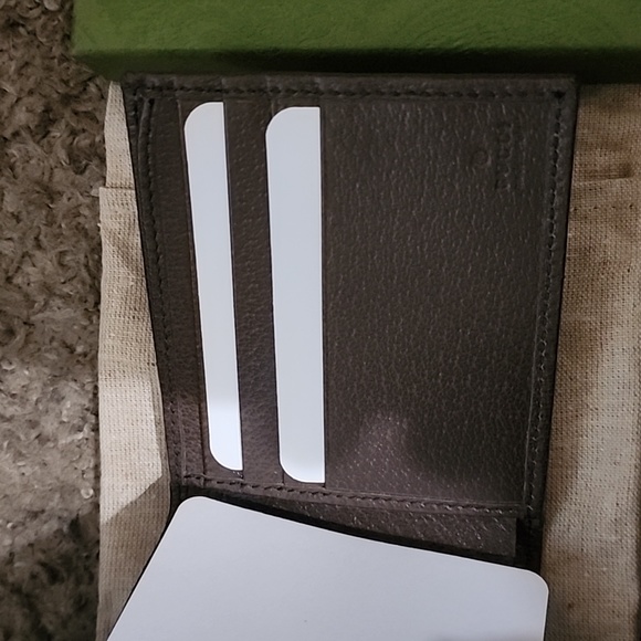 Mens Gucci Wallet - Picture 6 of 10